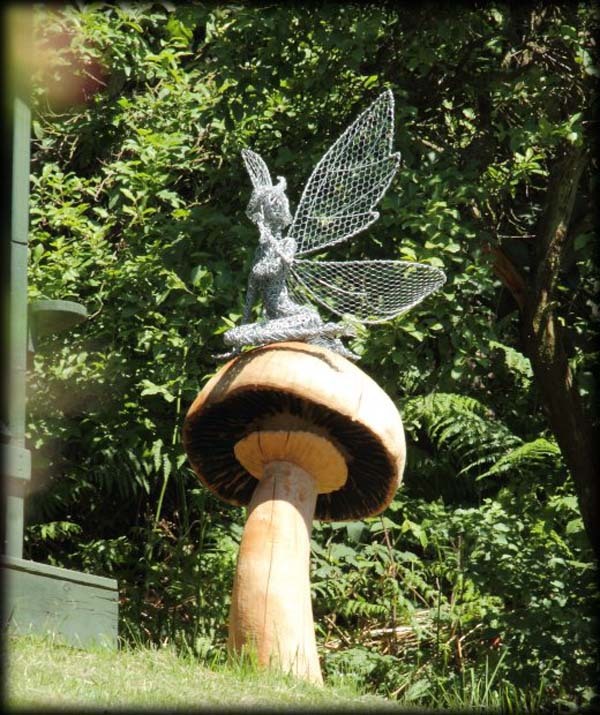 Incredible Fairy Wire Sculptures Turn Any Backyard Into A Magical