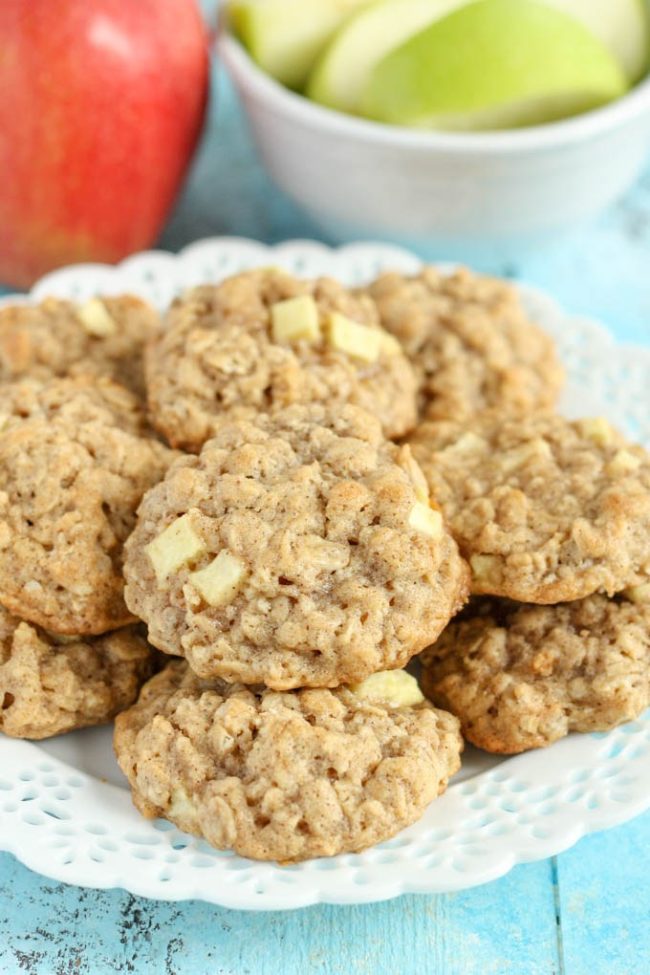I don't think I'd be able to stop myself from eating all these apple oatmeal cookies in one sitting.