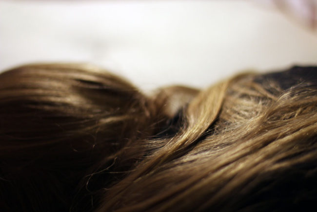 It can also serve as a great leave-in conditioner that improves hair elasticity.