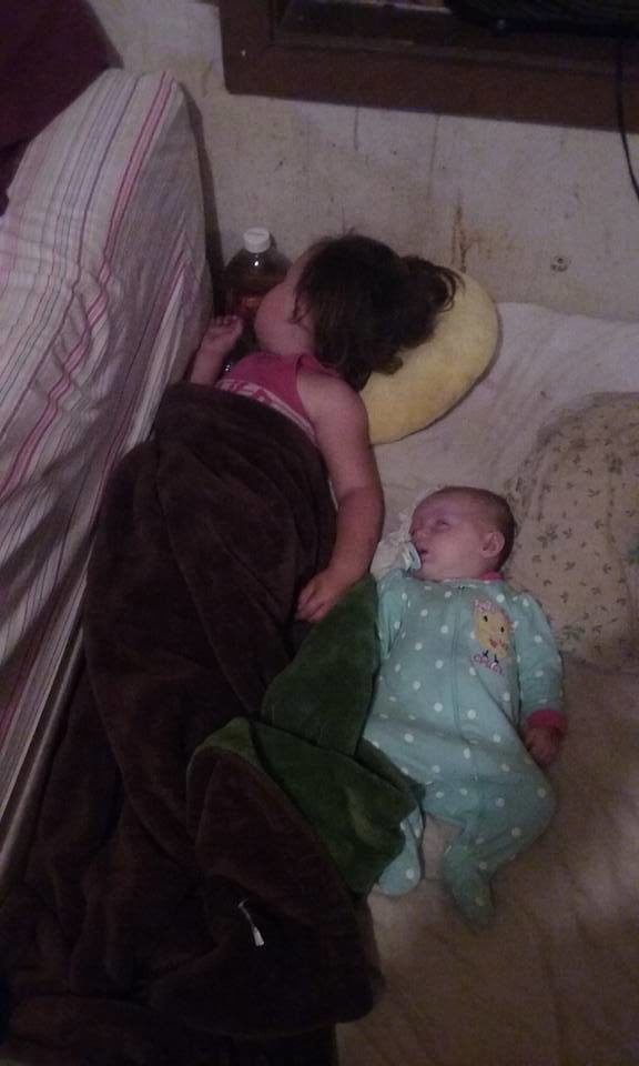 Some also say that the inside of their house looks to be a bad environment for the children.