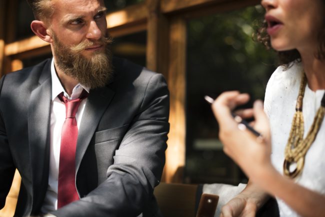 Distancing, or using vague phrases and pronouns that help them avoid being specific, such as "that man" or "that woman" instead of a name. Liars are also reluctant to use the word "I."